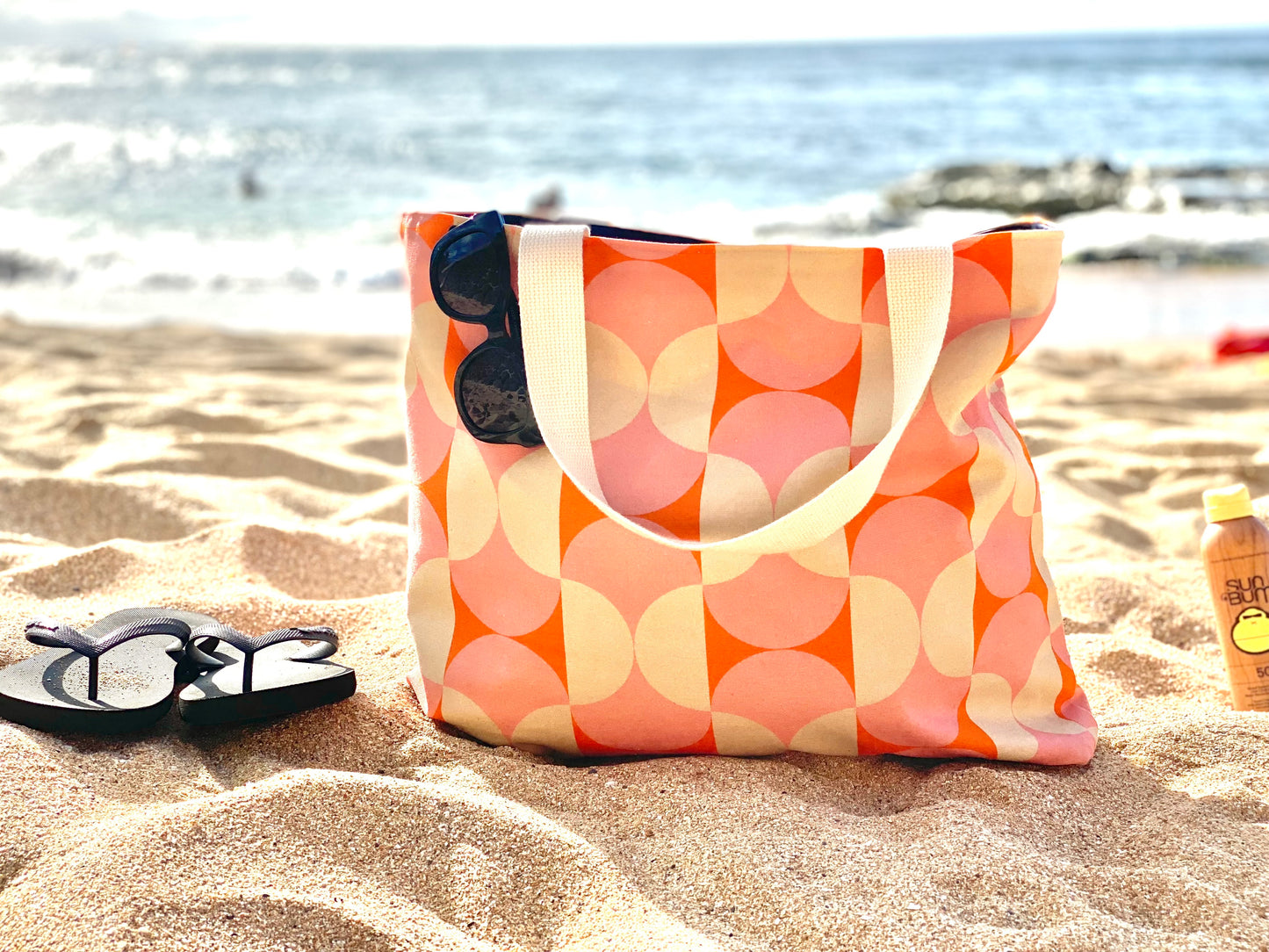 Mod Pod oversized tote