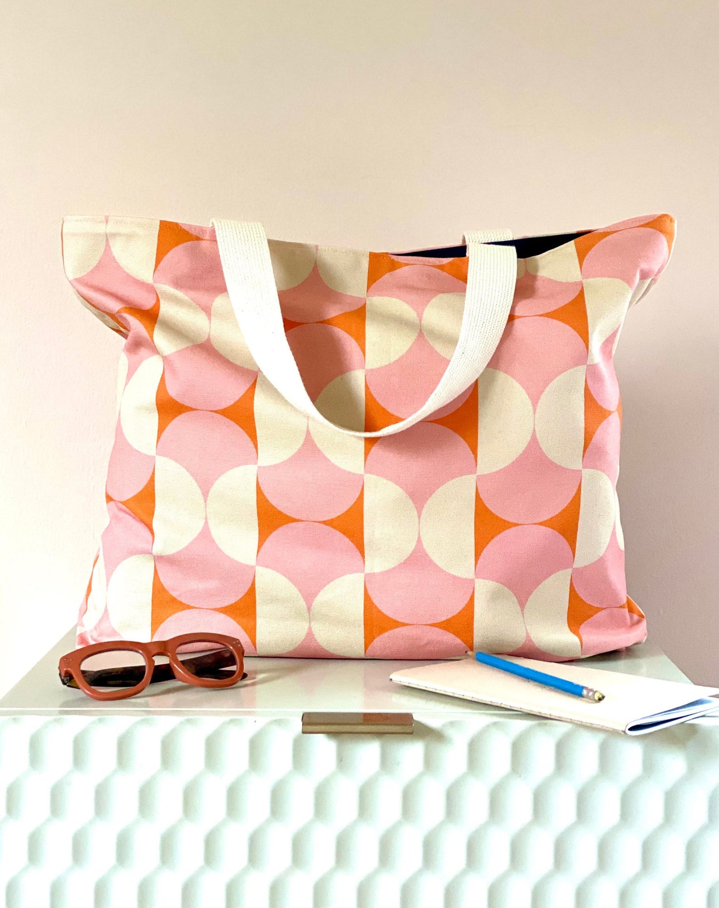 Mod Pod oversized tote